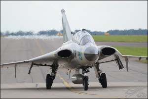 D7T_8100