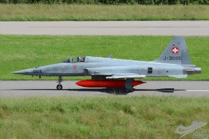 d7t_8410