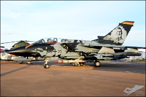 D30_9360