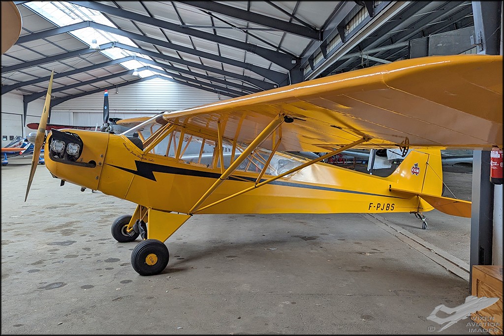 Piper J3 Cub 