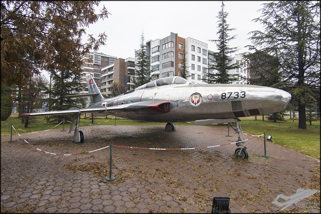 RF-84F Thunderflash 