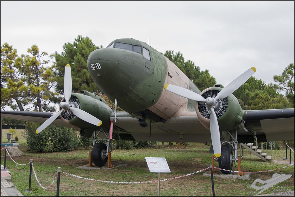 Douglas C-47B Skytrain 