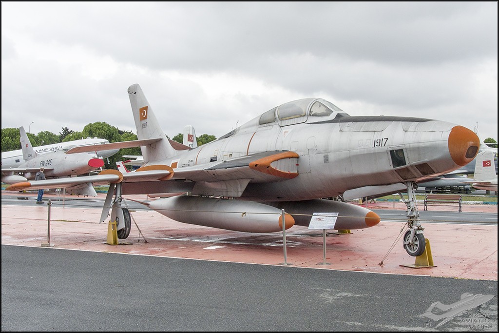 Republic RF-84F Thunderflash 