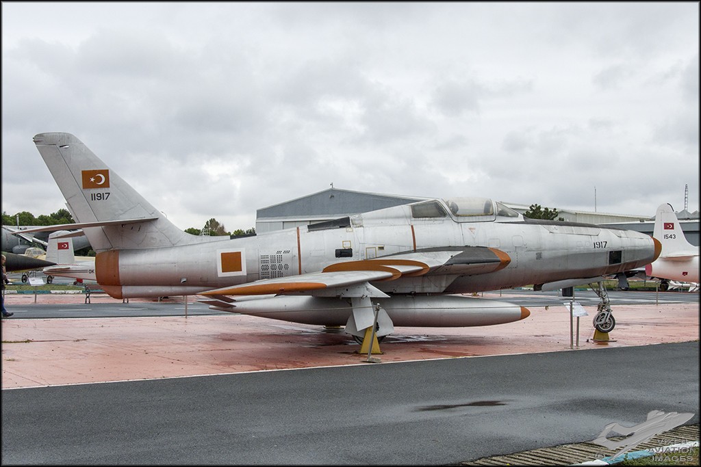 Republic RF-84F Thunderflash 
