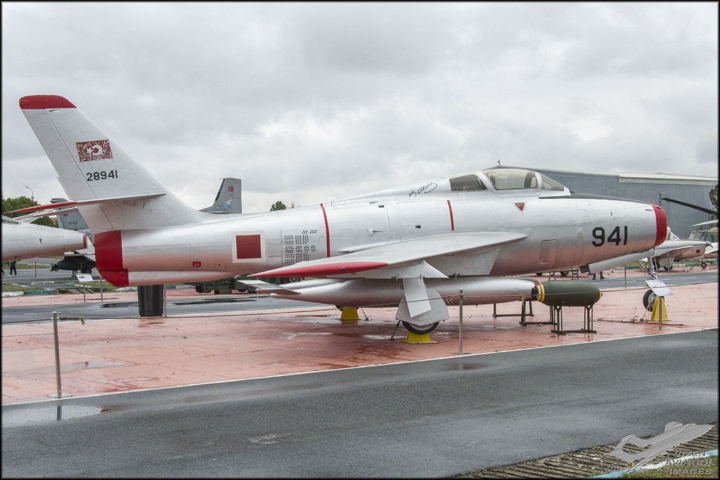 Republic F-84F Thunderstreak 