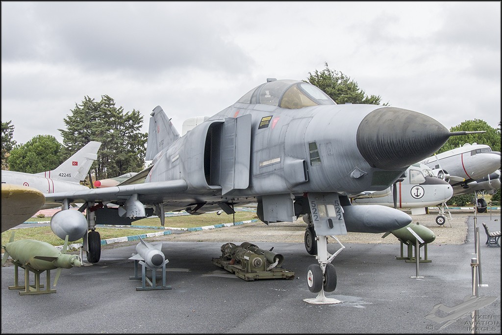 RF-4E Phantom 