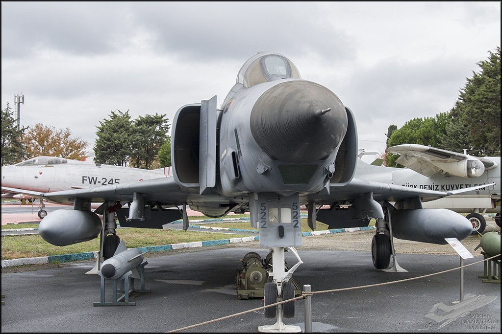 RF-4E Phantom 