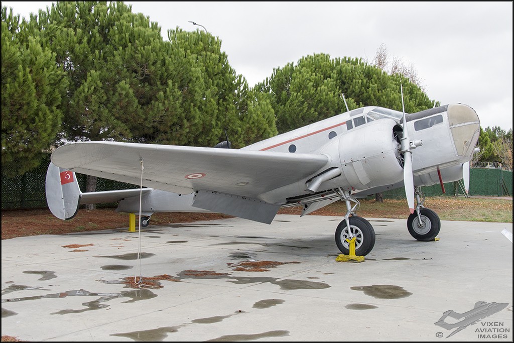 Beechcraft AT-11 Kansan 
