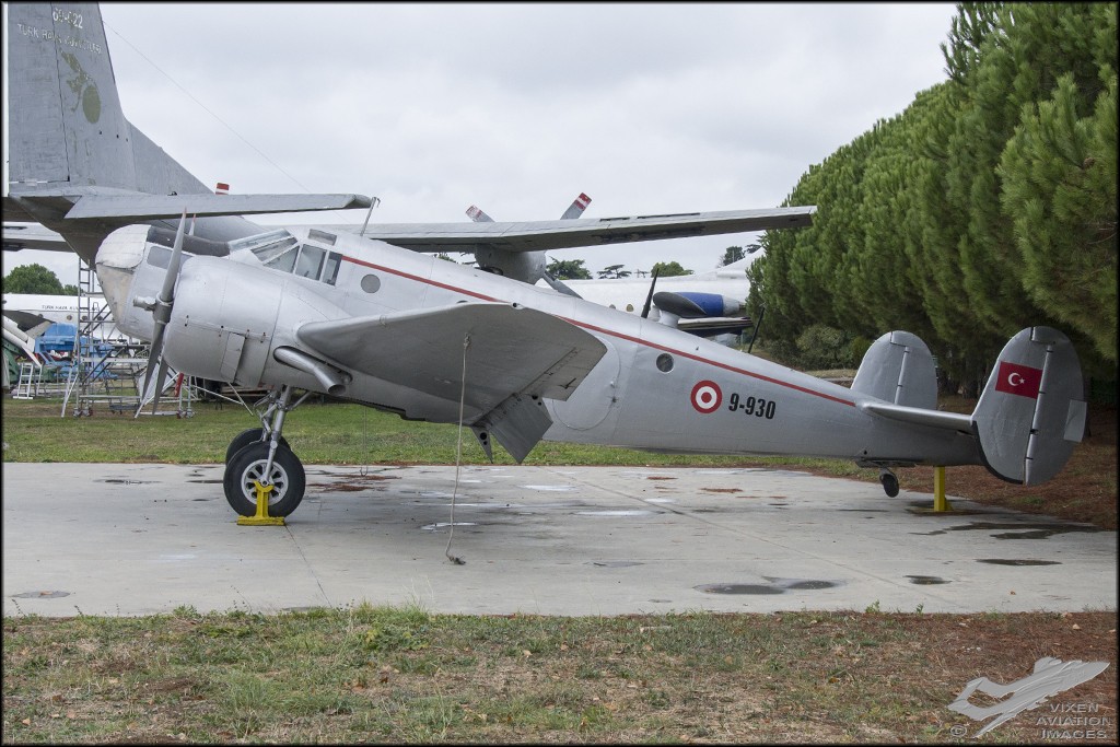 Beechcraft AT-11 Kansan 
